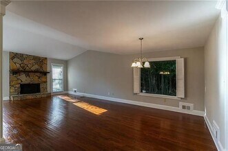 3562 Bryant Ln in Marietta, GA - Building Photo - Building Photo