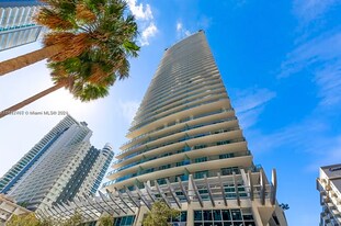 1100 S Miami Ave, Unit 3102 in Miami, FL - Building Photo