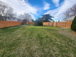 2213 W 12th Ave in Kennewick, WA - Building Photo - Building Photo