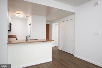 2725 Connecticut Ave NW-Unit -805 in Washington, DC - Building Photo - Building Photo