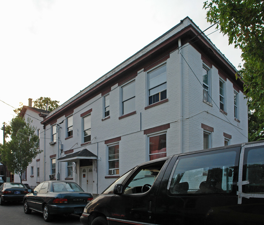 1821 Madison Ave in Covington, KY - Foto de edificio