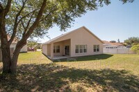 661 Berwick Dr photo'