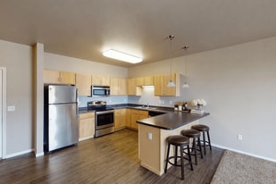 Summit Ridge in Moorhead, MN - Building Photo