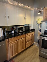 3 Mclellan St in Brunswick, ME - Building Photo - Building Photo