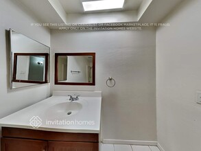19831 N 15th Dr in Phoenix, AZ - Foto de edificio - Building Photo