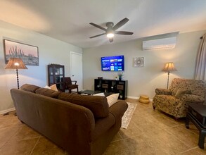 6186 Chia Ave in Twentynine Palms, CA - Building Photo - Building Photo