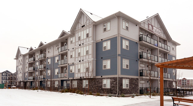 Silverstone Terrace in Edmonton, AB - Building Photo - Building Photo