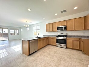 8806 W Pasadena Ave in Glendale, AZ - Building Photo - Building Photo