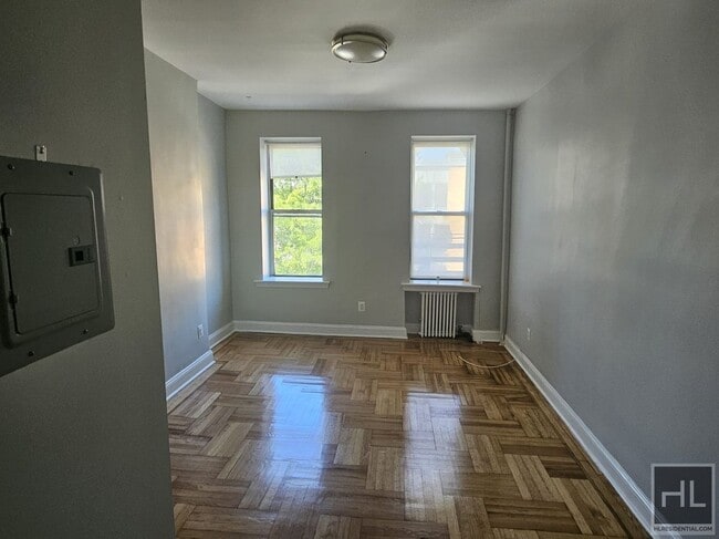 65 Malcolm X Blvd in Brooklyn, NY - Building Photo - Building Photo