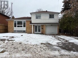 364 Agar Ave in Bradford West Gwillimbury, ON - Building Photo