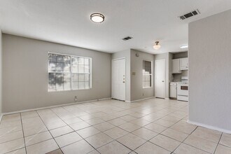 4711 Gavlick Farm in San Antonio, TX - Building Photo - Building Photo