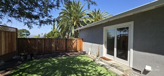 503 Yorkshire Dr in Livermore, CA - Building Photo