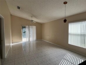 2131 Rj Cir in Kissimmee, FL - Building Photo - Building Photo