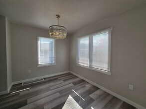 320-322 Goethals Dr in Richland, WA - Building Photo - Building Photo