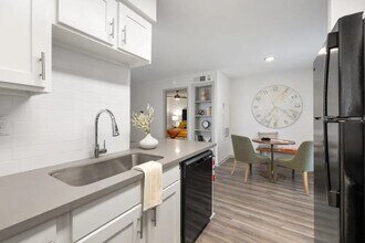 2800 Ashford Trail Dr in Houston, TX - Building Photo - Building Photo