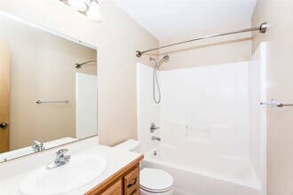 227 William Dr in Ogden, KS - Building Photo - Building Photo