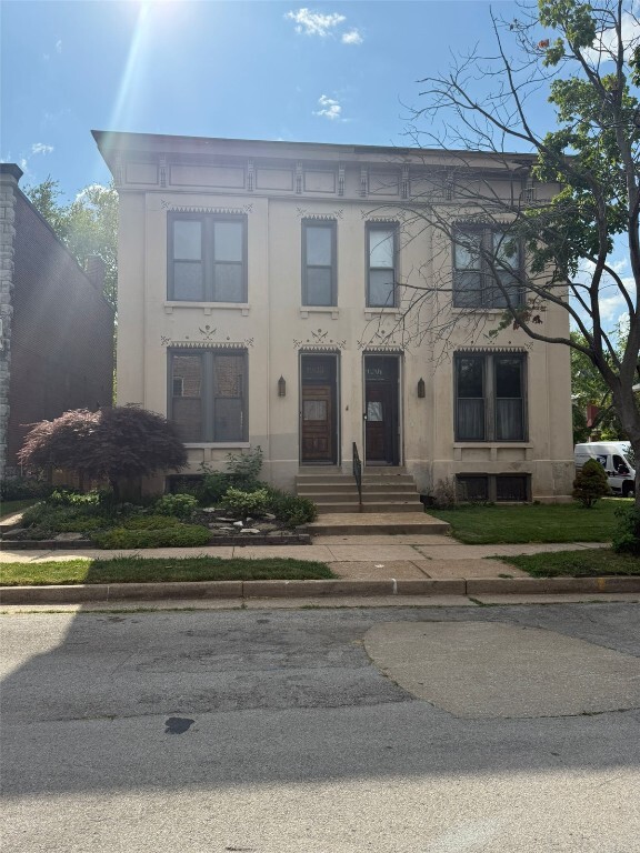 property at 1903 Virginia Ave