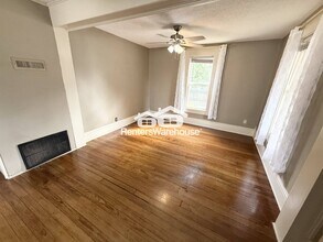 15131 Broadmoor St in Overland Park, KS - Foto de edificio - Building Photo