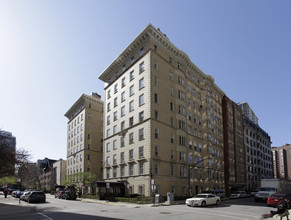 70 East Scott West Wing in Chicago, IL - Building Photo - Building Photo