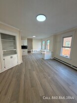 906-908-908 Park St in Hartford, CT - Building Photo