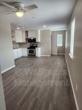 1317 E Main St in Gun Barrel City, TX - Building Photo - Building Photo