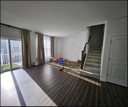 516 Wolverine Dr in Aurora, IL - Building Photo - Building Photo