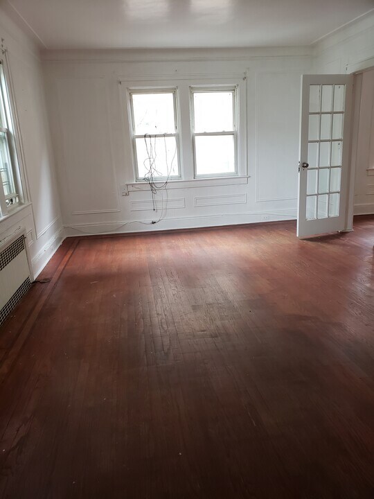 334 N High St in Mount Vernon, NY - Building Photo