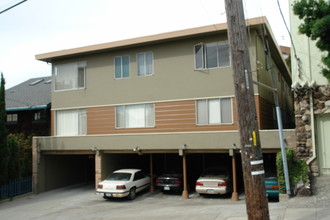 305 Lenox Ave in Oakland, CA - Building Photo - Building Photo