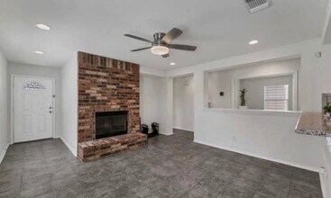 1991 Shire Meadows in New Braunfels, TX - Building Photo - Building Photo