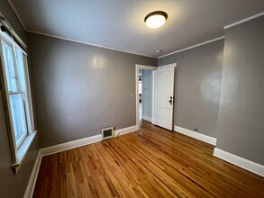 1015 20th Ave SE, Unit Whole House in Minneapolis, MN - Building Photo - Building Photo