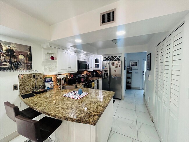 8610 SW 156th Pl in Miami, FL - Building Photo - Building Photo