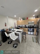 455 S Pine Island Rd in Plantation, FL - Building Photo - Building Photo