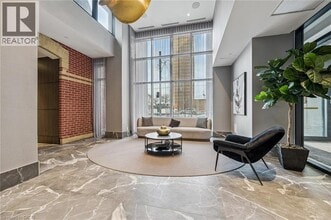 286 Main St in Toronto, ON - Building Photo - Building Photo