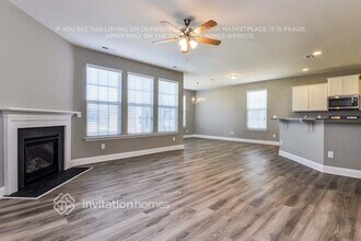 41 Needham Ln, Unit C101 in Clayton, NC - Foto de edificio - Building Photo