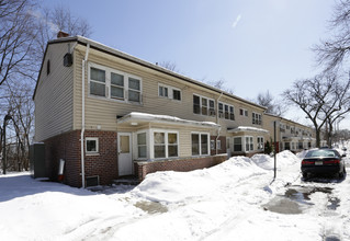 Riverside Terrace Family Residence in Paterson, NJ - Building Photo - Building Photo