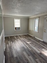 26546 Palmer St in Madison Heights, MI - Building Photo - Building Photo