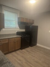 321 E 70th St in Chicago, IL - Building Photo - Building Photo