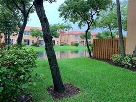 2391 Anchor Ct in Fort Lauderdale, FL - Building Photo
