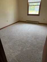 105 Crystal Lake Ct in Stephens City, VA - Building Photo - Building Photo