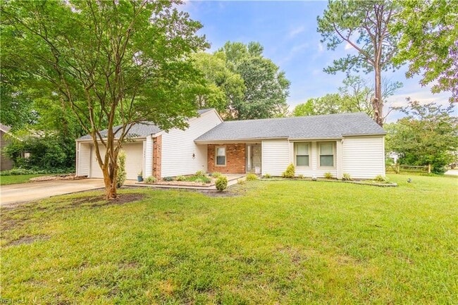 property at 1545 Lakeport Ct