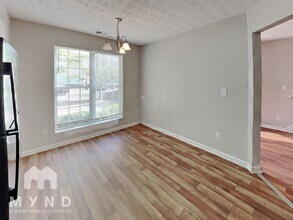 3527 Waldrop Trail in Decatur, GA - Foto de edificio - Building Photo