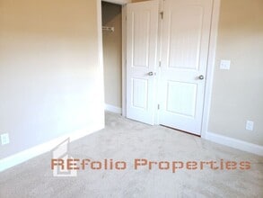 562 Village Loop Dr in Apex, NC - Building Photo - Building Photo