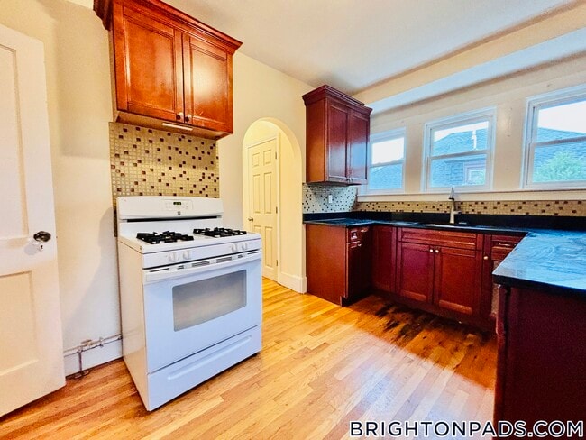 38 Kirkwood Rd in Boston, MA - Building Photo - Building Photo