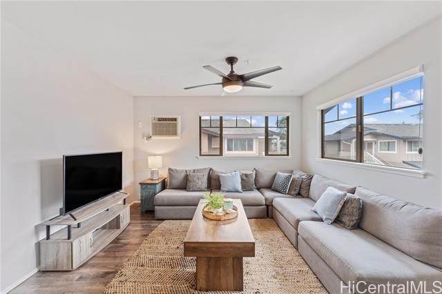 91-1015-1015 Kamaaha Ave in Kapolei, HI - Building Photo - Building Photo