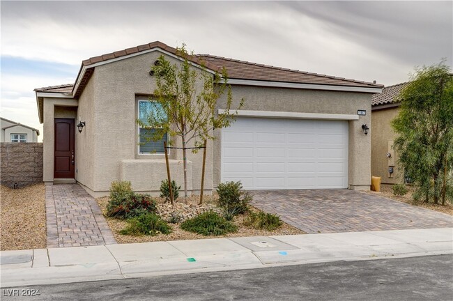 1917 Pondering Ave in North Las Vegas, NV - Building Photo - Building Photo