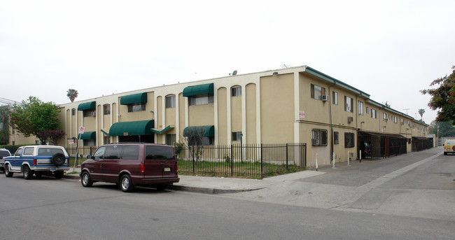 8641 Willis Ave in Van Nuys, CA - Building Photo - Building Photo