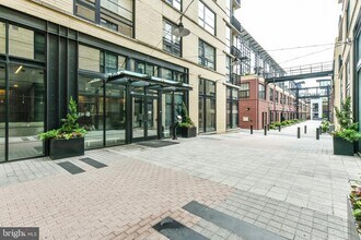 2125 14th St NW in Washington, DC - Foto de edificio - Building Photo