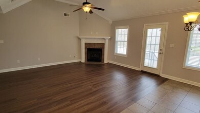 75 Double Creek Dr in Jackson, TN - Building Photo - Building Photo