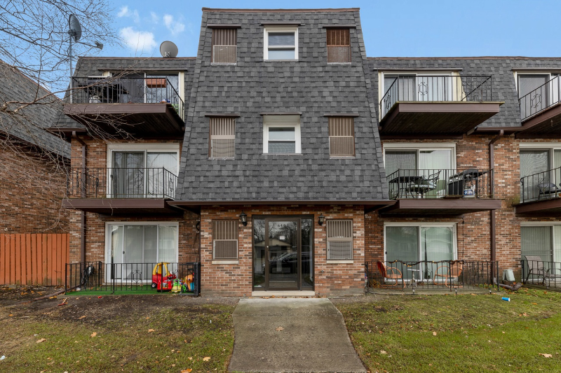 6409 W Home Ave-Unit -9B in Worth, IL - Building Photo