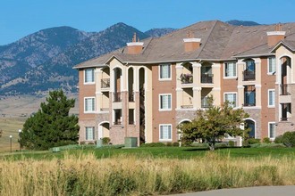 Stonegate Apartments in Broomfield, CO - Foto de edificio - Building Photo